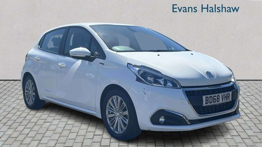 Peugeot 208 1.2 Puretech 82 Signature Start Stop 2018 White