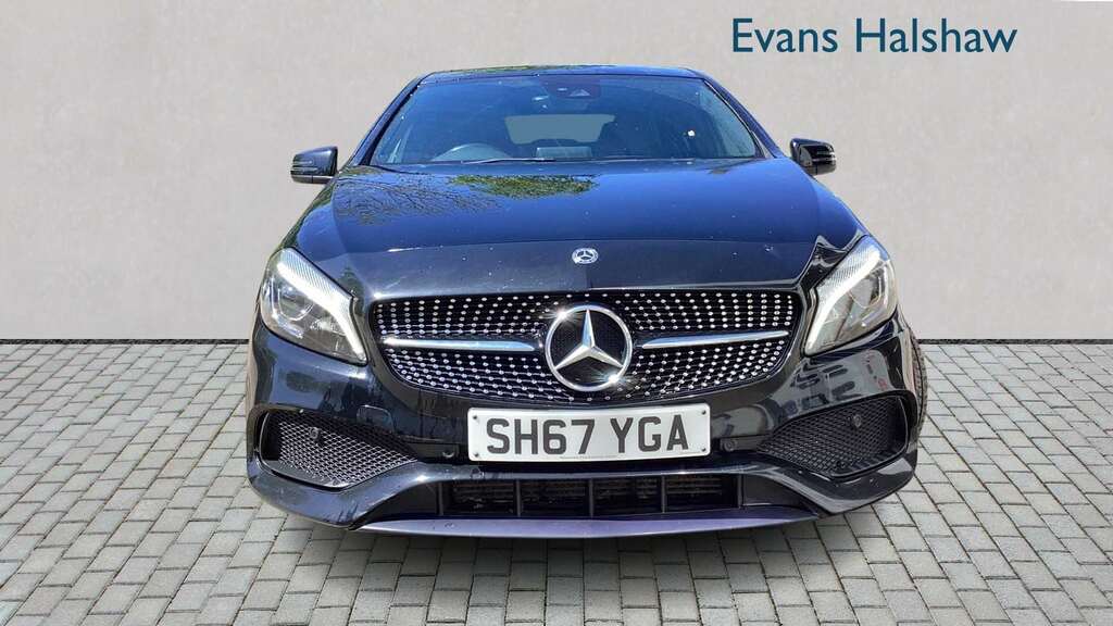 Mercedes-Benz A Class A200d Amg Line Premium 2017 SH67YGA Black #4