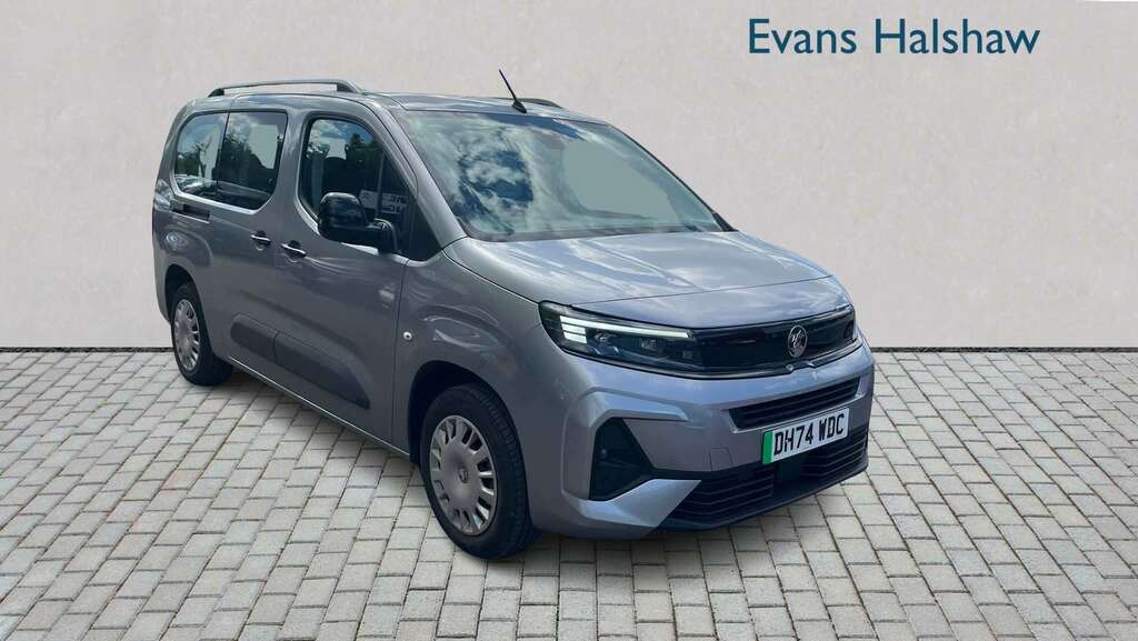 Vauxhall Combo-e Life 100Kw Design XL 52Kwh 7 Seat 2025 Grey