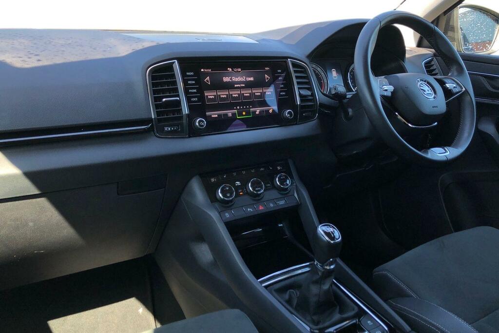 Skoda Karoq 2.0 Tdi Se L Black #4