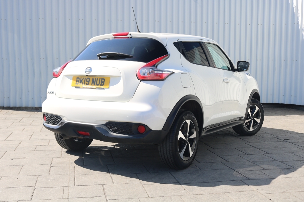 Nissan Juke Hatchback 1.6 Bose BK19NUB White #4