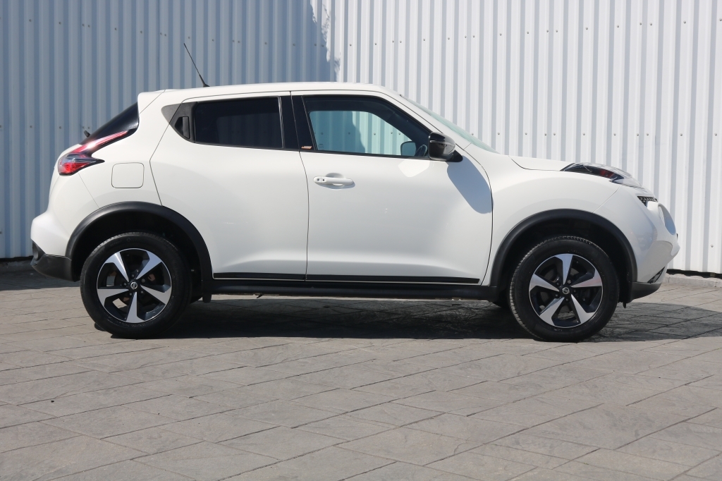 Nissan Juke Hatchback 1.6 Bose BK19NUB White #3