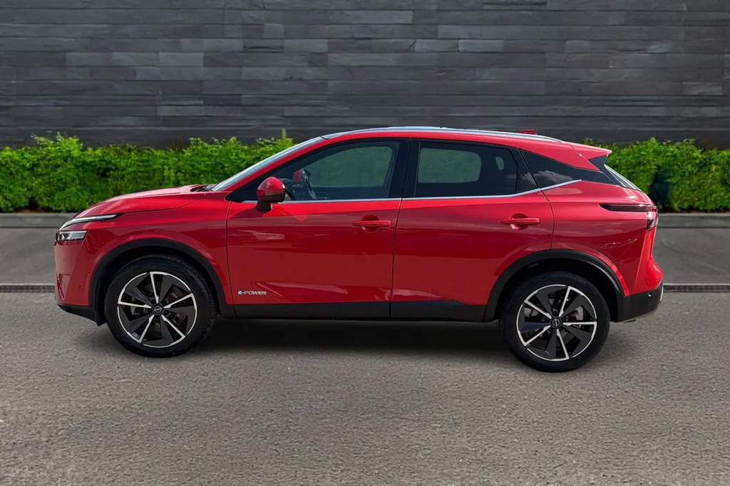 Nissan Qashqai Hatchback 1.5 E-power Tekna DY23HUJ Red #4