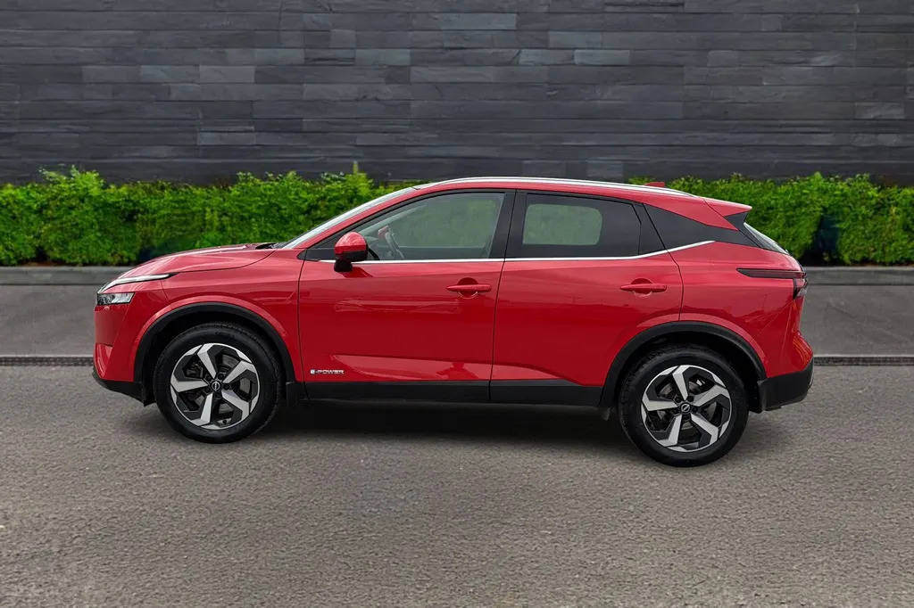 Nissan Qashqai Hatchback 1.5 E-power N-connec Red #4