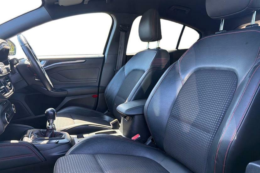 Ford Focus 1.5 Ecoblue 120 St-line X Edition SD21EHE Black #2