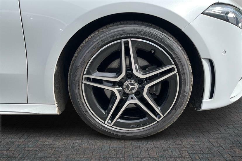 Mercedes-Benz A Class A200 Amg Line Executive KN23YPK White #4