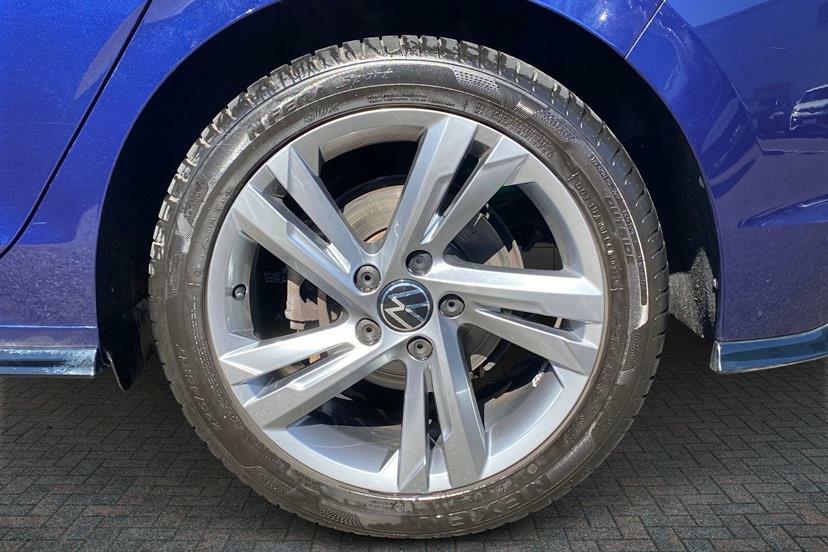 Volkswagen Golf 1.5 Tsi 150 R-line WU73MVD Blue #5