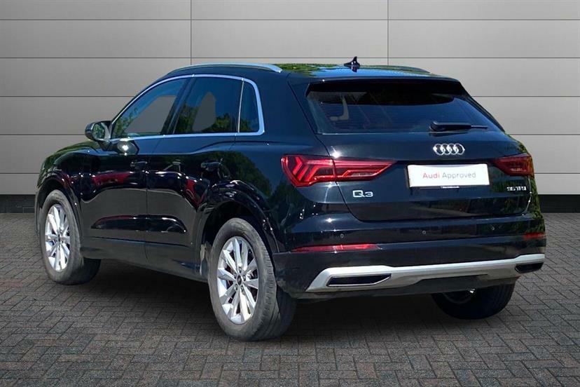 Audi Q3 35 Tfsi Sport LV72TKC Black #3