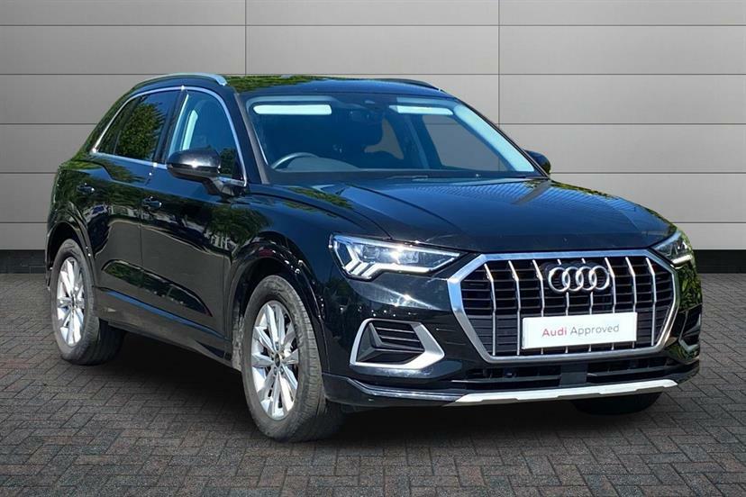 Audi Q3 35 Tfsi Sport Black