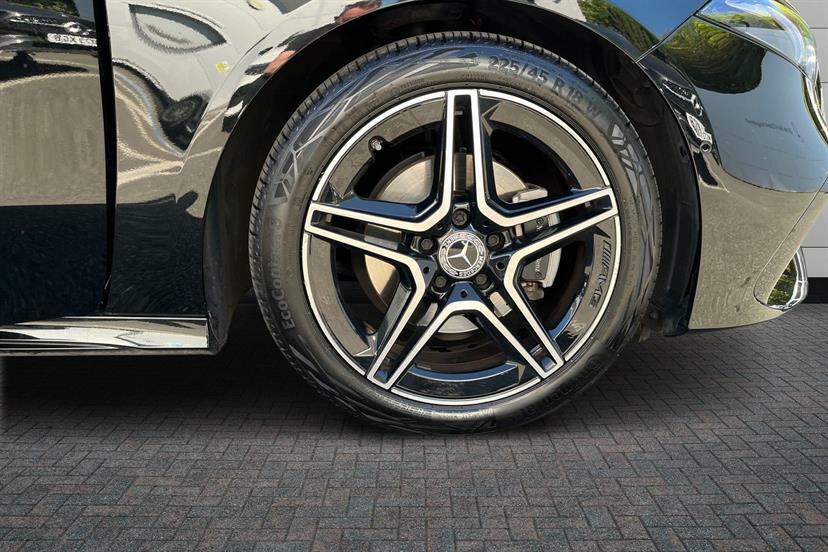 Mercedes-Benz A Class A200 Amg Line Executive KS25UJR Black #4