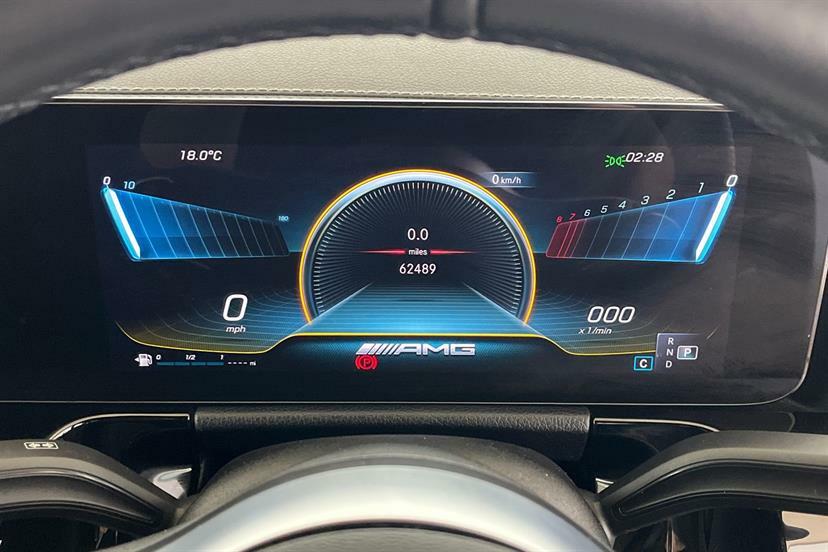 Mercedes-Benz GLA Class 35 4Matic Premium Black #6