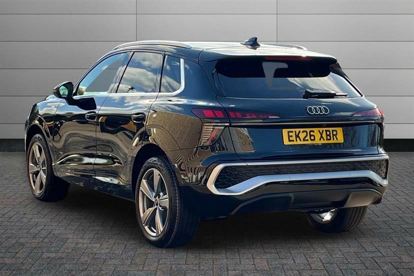 Audi Q3 1.5 Tfsi S Line S Tronic EK26XBR Black #3