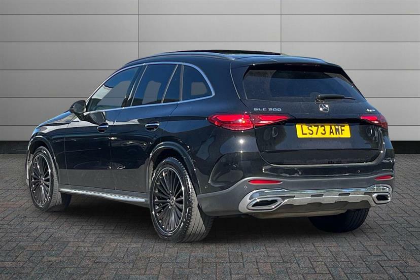 Mercedes-Benz GLC Class 300 4Matic Amg Line Premium Plus 9G-tronic LS73AWF Black #2
