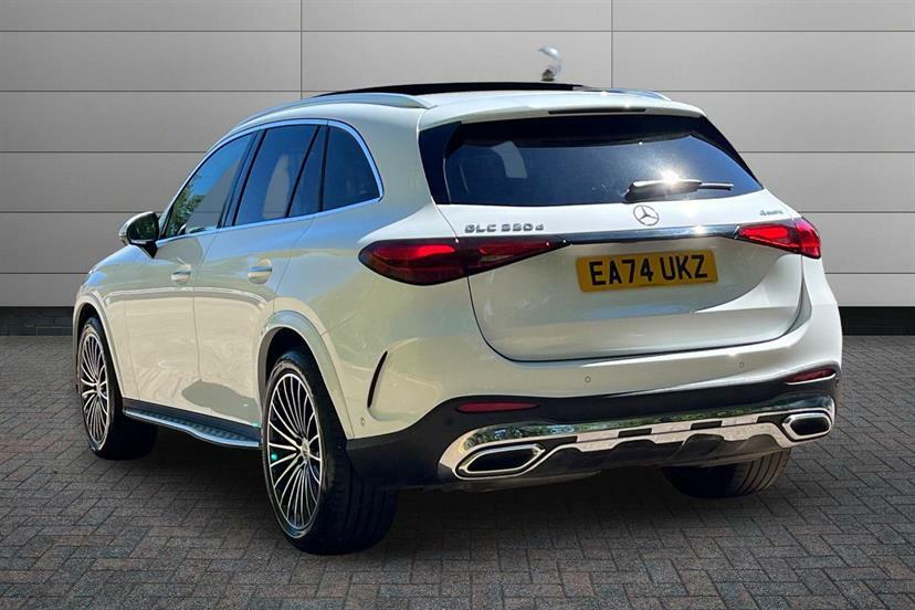 Mercedes-Benz GLC Class 220D 4Matic Amg Line Premium 9G-tronic White #2