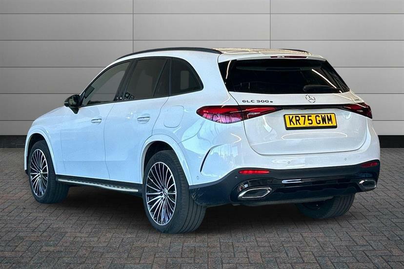 Mercedes-Benz GLC Class 300E 4Matic Amg Line Prem Plus 9G-tronic KR75GWM White #2
