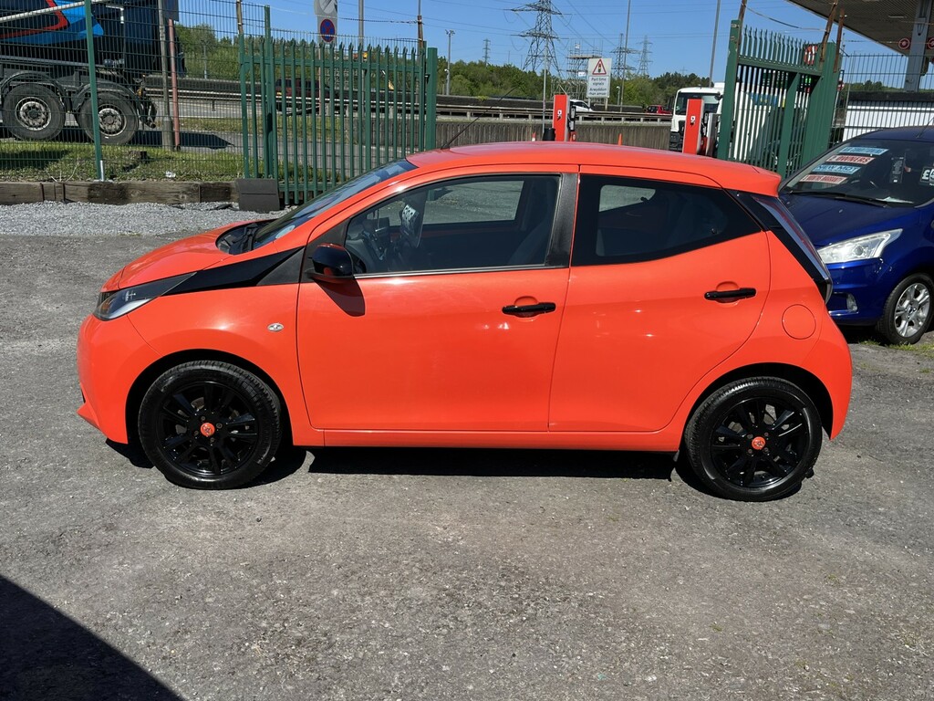 Toyota Aygo 1.0 Vvt-i X-cite L666MSK Orange #6