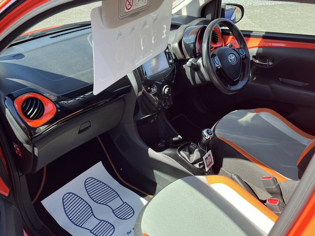 Toyota Aygo 1.0 Vvt-i X-cite L666MSK Orange #5