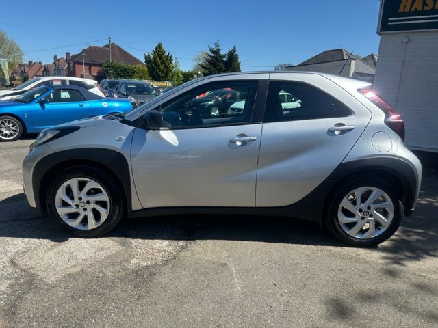 Toyota Aygo X 1.0 Vvt-i Pure Hatchback X-shift Euro 6 DY23JZL Silver #4