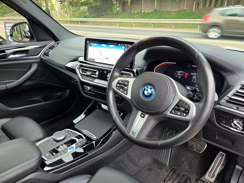 BMW iX3 210Kw M Sport 80Kwh AD23NRK White #4