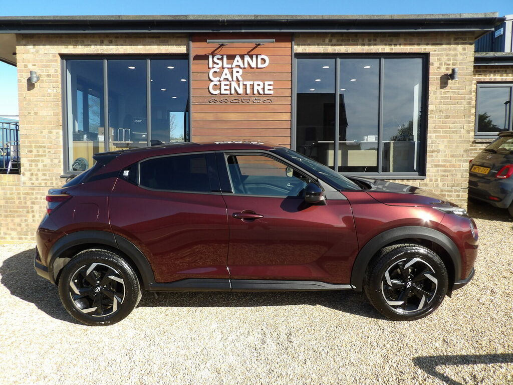 Nissan Juke 1.0 Dig-t 114 N-connecta 5Dr. CV23OAS Red #2