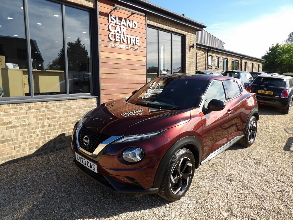 Nissan Juke 1.0 Dig-t 114 N-connecta 5Dr. CV23OAS Red #4