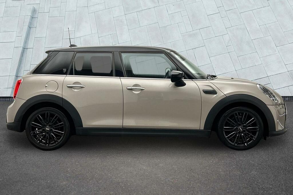 Mini Hatch 5-Door Cooper Exclusive ST22EEG Grey #3