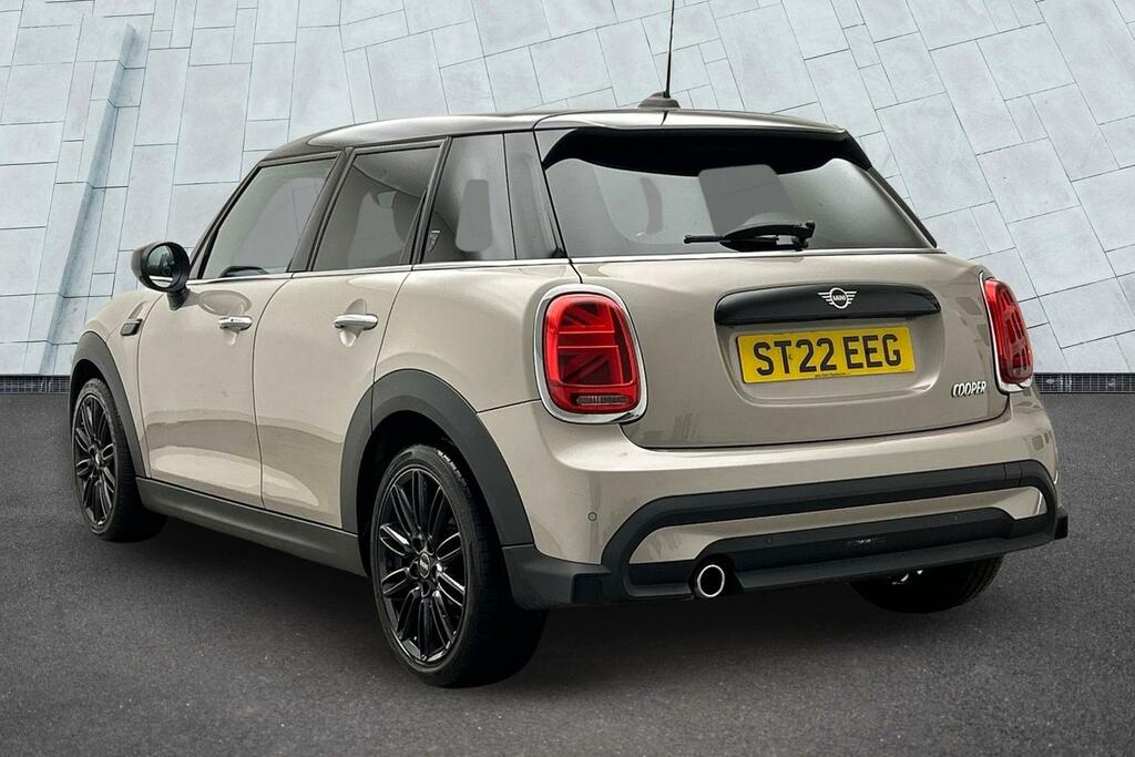 Mini Hatch 5-Door Cooper Exclusive ST22EEG Grey #2
