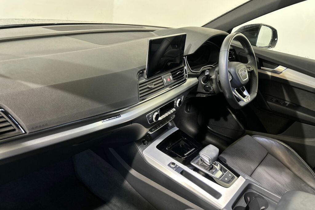 Audi Q5 S Line 40 Tdi Quattro 204 Ps S Tronic SN23LAC Black #2