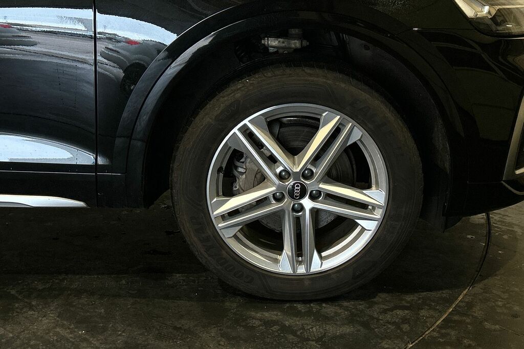 Audi Q5 S Line 40 Tdi Quattro 204 Ps S Tronic SN23LAC Black #5