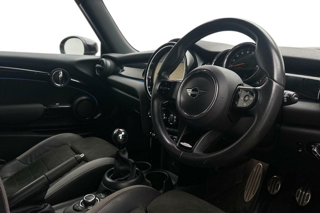 Mini Hatch 3-Door Cooper Sport ST22KZX Red #6