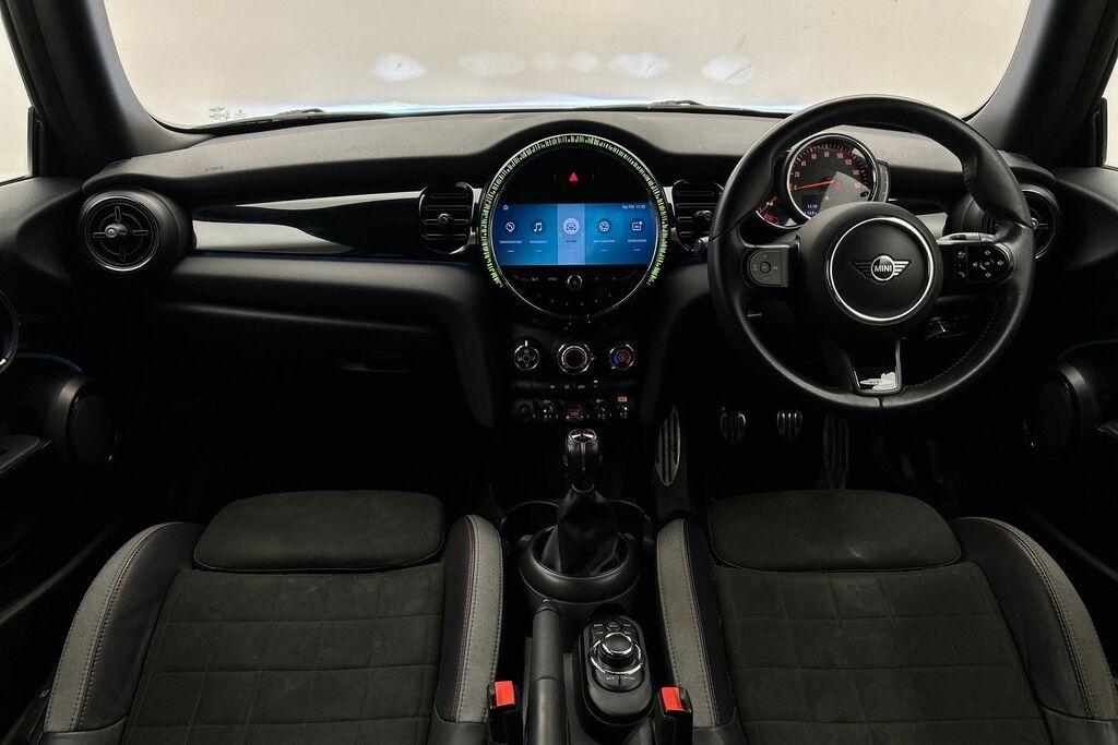 Mini Hatch 3-Door Cooper Sport ST22KZX Red #4