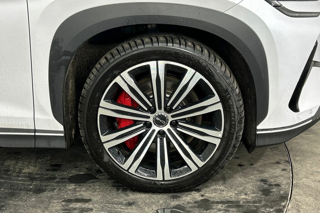 Byd Sealion 7 91.3Kwh Excellence Suv Awd 530 SV75WKF White #5