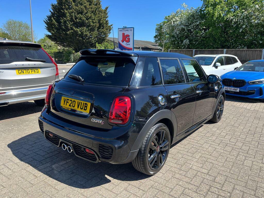 Mini Hatch 2.0 Cooper S Sport Steptronic Euro 6 S S YF20VUB Black #2