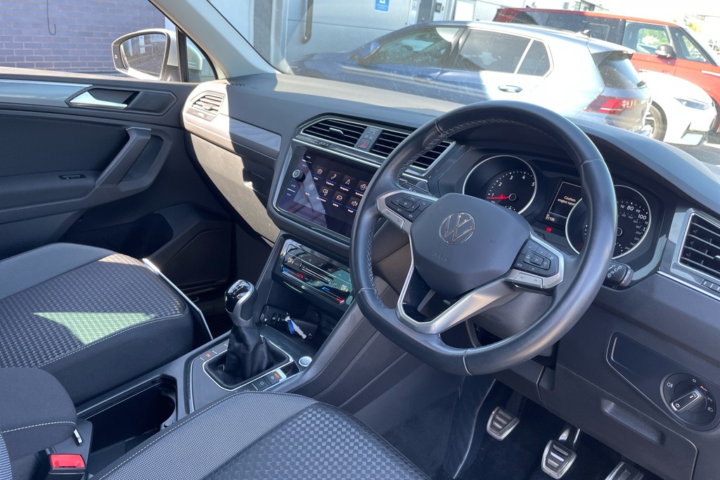 Volkswagen Tiguan 1.5 Tsi 150 Active DV22OVX Silver #6