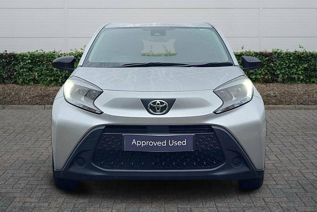 Toyota Aygo X 1.0 Vvt-i Pure KN23WYM Silver #3