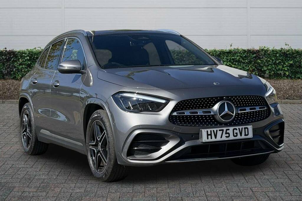Mercedes-Benz GLA Class 200 Amg Line Executive Grey
