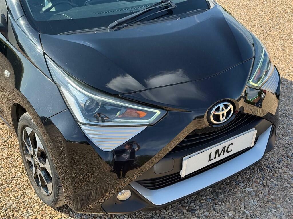 Toyota Aygo 1.0 Vvt-i X-plore Euro 6 LT68UDL Black #3