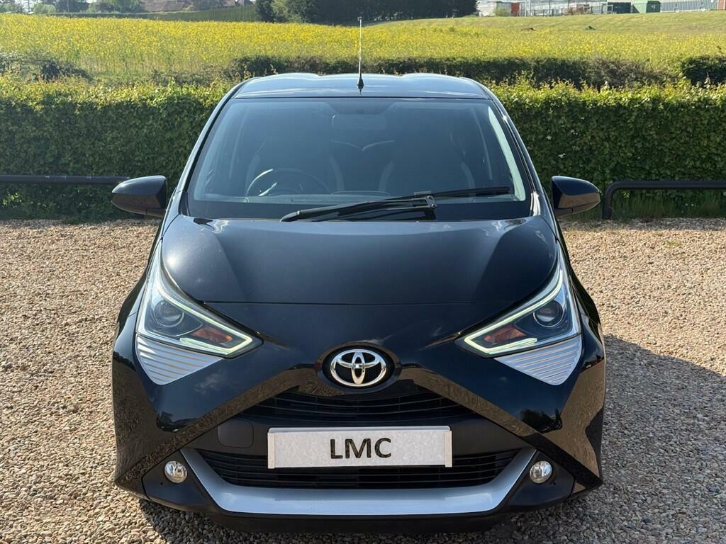 Toyota Aygo 1.0 Vvt-i X-plore Euro 6 LT68UDL Black #4