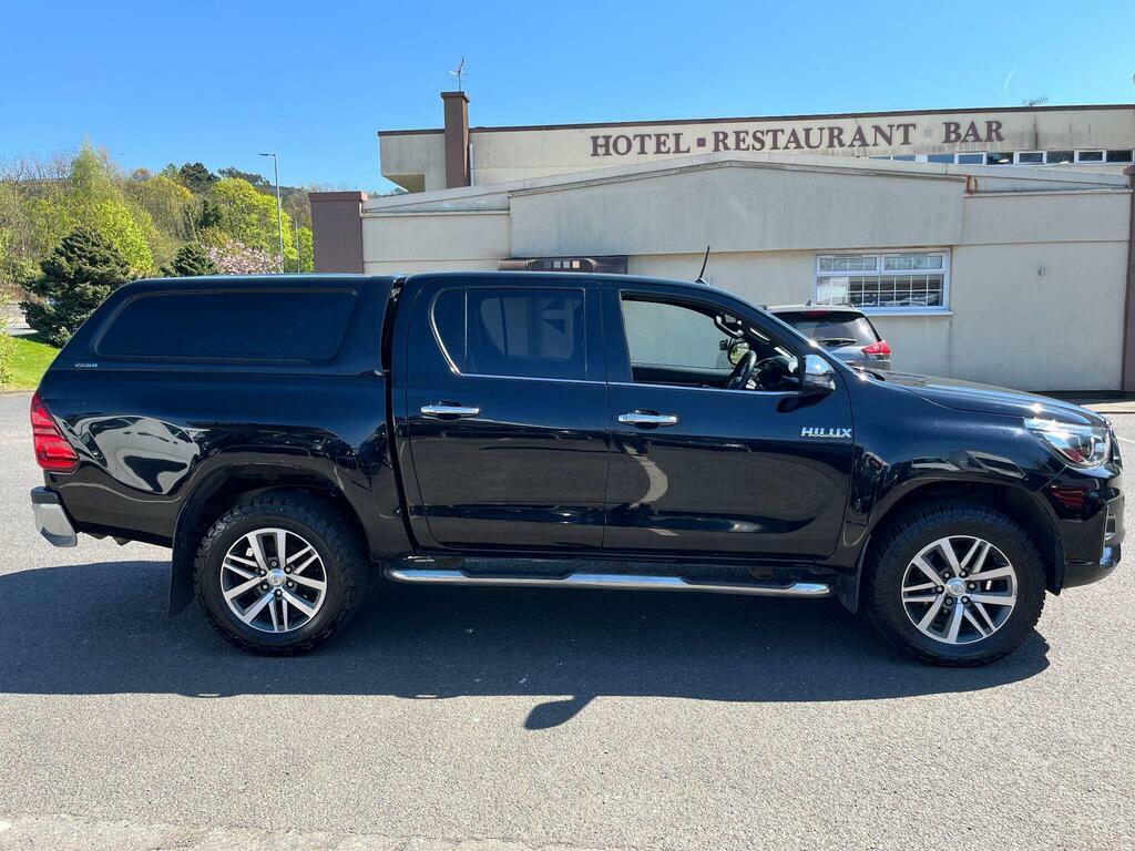 Toyota HILUX 2.4 D-4d Invincible X 4Wd Euro 6 Black #6