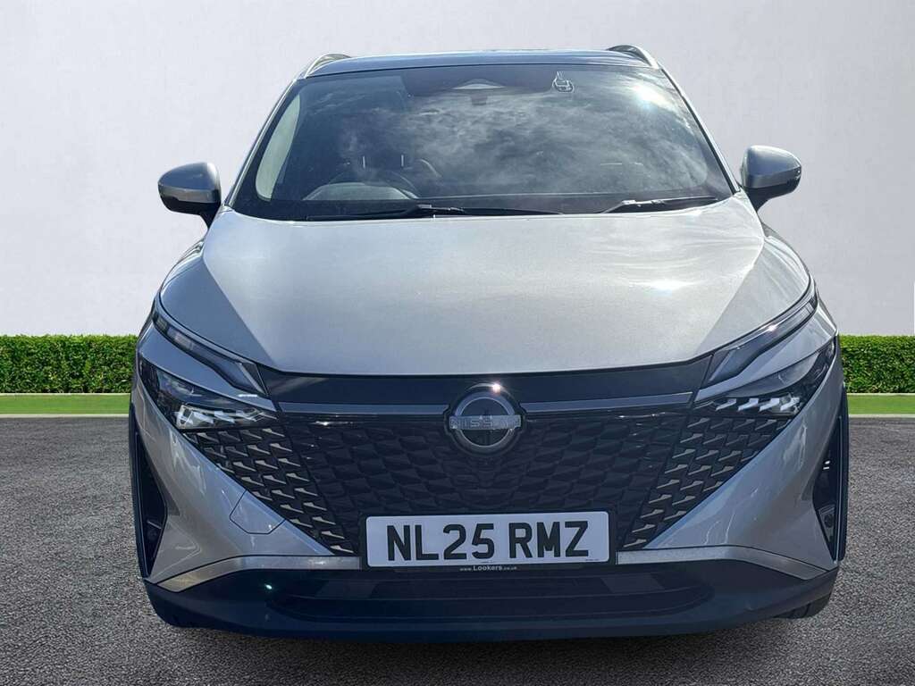 Nissan Qashqai 1.3 Dig-t Mh N-connecta Glass Roof Silver