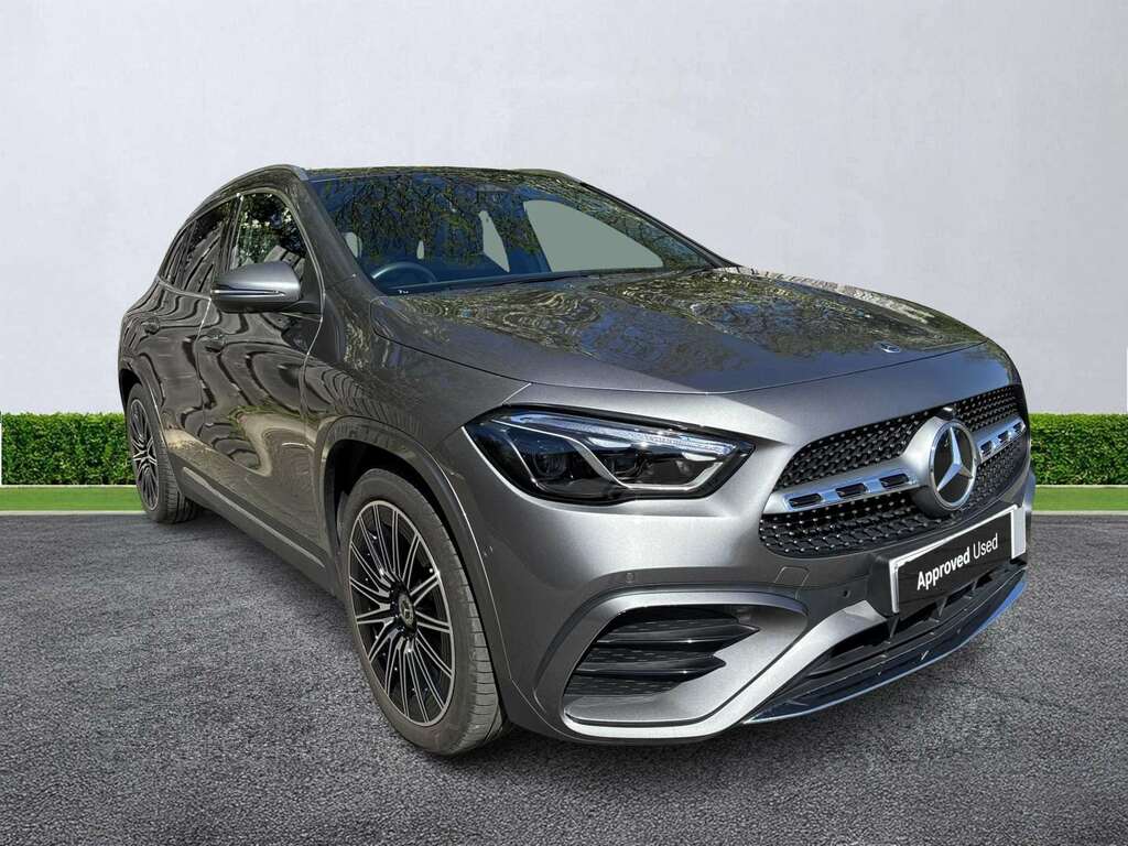 Mercedes-Benz GLA Class Gla 220D 4Matic Amg Line Premium Plus Grey