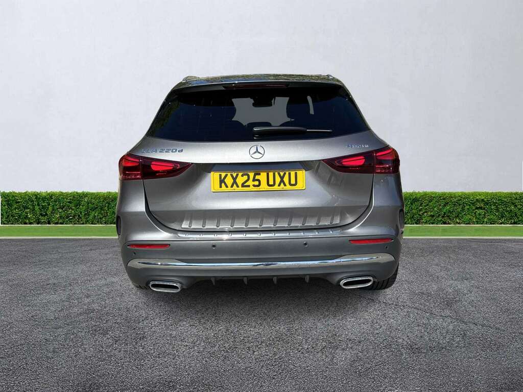 Mercedes-Benz GLA Class Gla 220D 4Matic Amg Line Premium Plus KX25UXU Grey #4