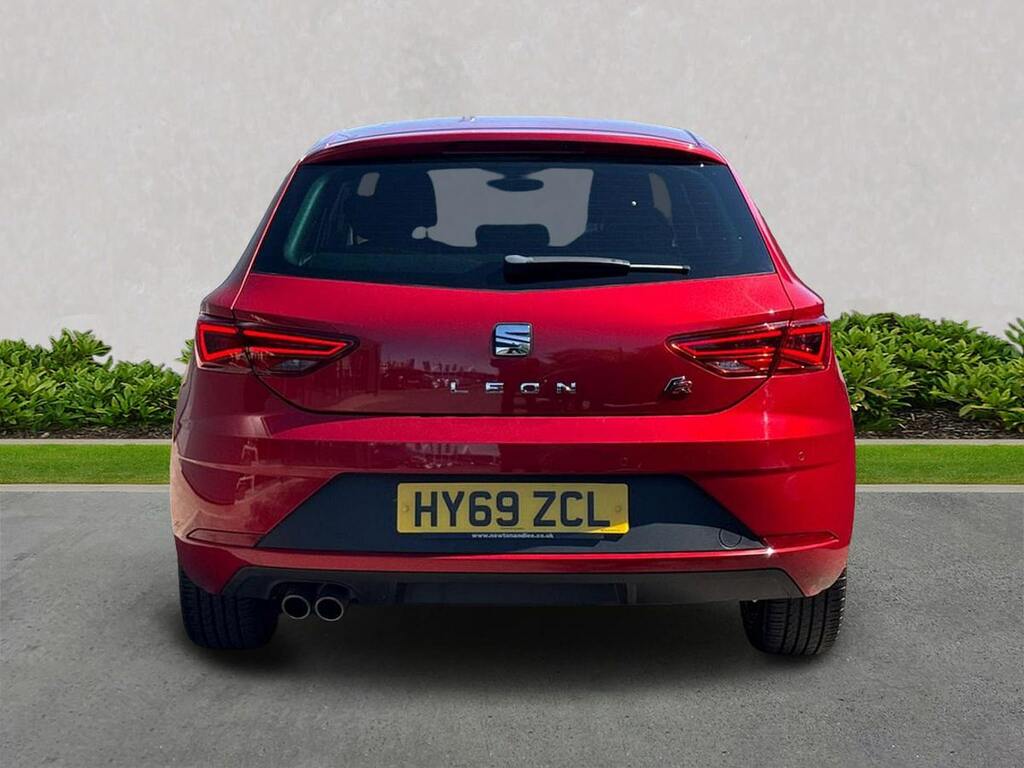 Seat Leon Leon 1.5 Tsi Evo Fr Black Edition Ez Hatchba HY69ZCL Red #4