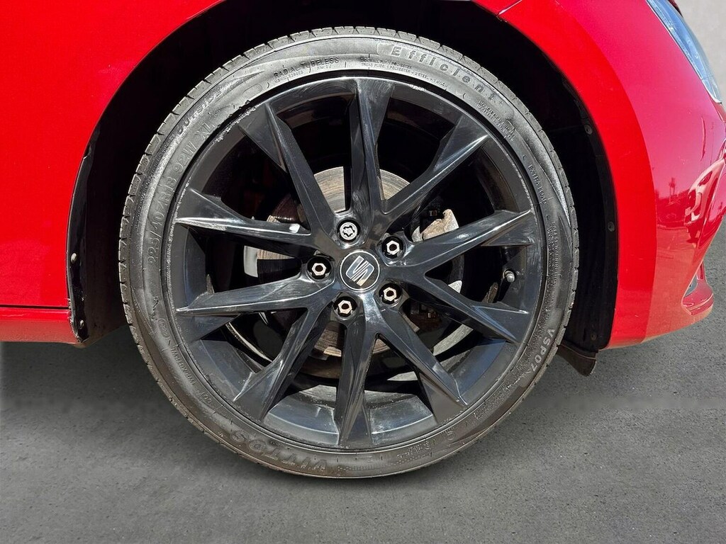 Seat Leon Leon 1.5 Tsi Evo Fr Black Edition Ez Hatchba HY69ZCL Red #6