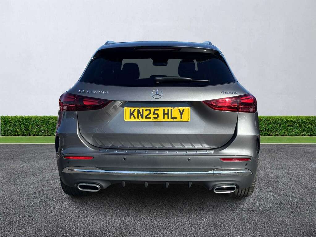 Mercedes-Benz GLA Class Gla 220D 4Matic Amg Line Premium Plus KN25HLY Grey #4