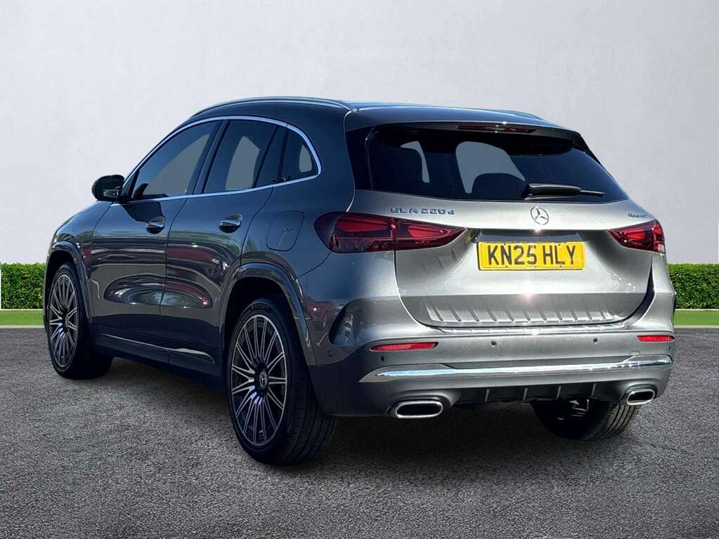 Mercedes-Benz GLA Class Gla 220D 4Matic Amg Line Premium Plus KN25HLY Grey #2