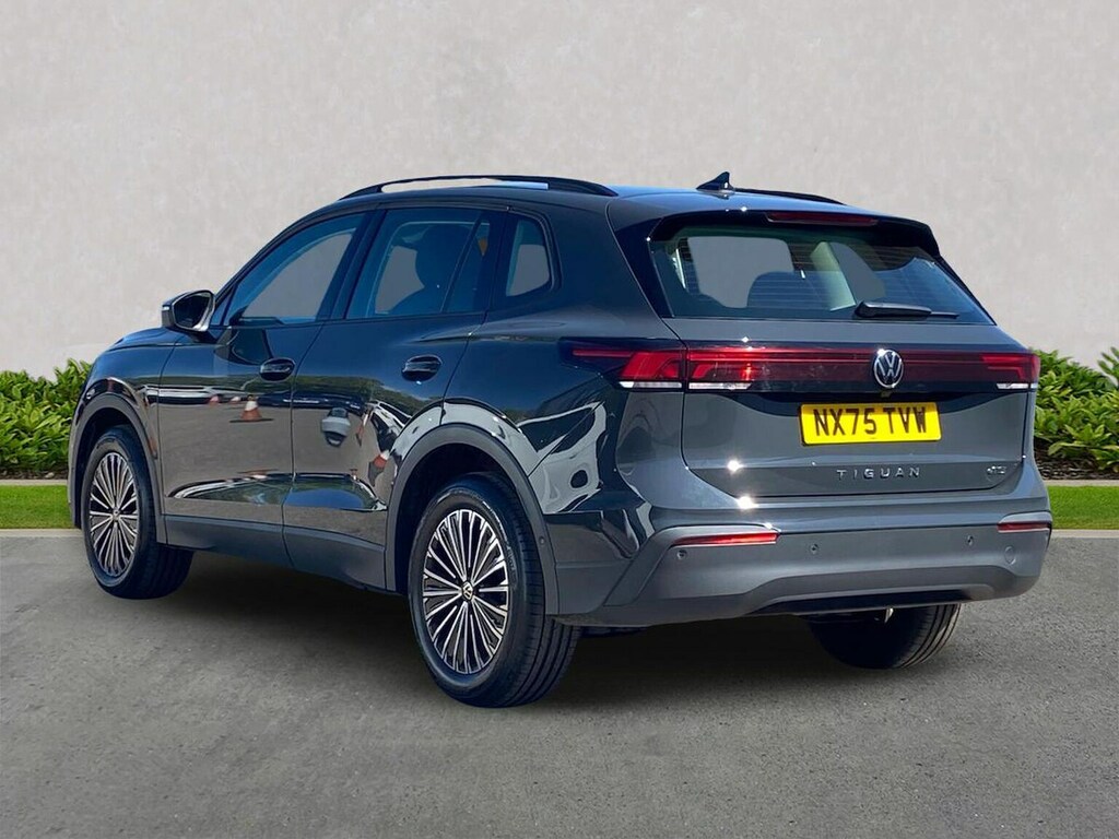 Volkswagen Tiguan 1.5 Etsi Mhev Life Suv Hybrid Dsg Euro NX75TVW Grey #2