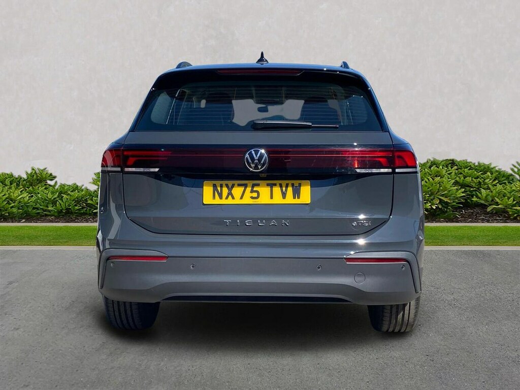 Volkswagen Tiguan 1.5 Etsi Mhev Life Suv Hybrid Dsg Euro NX75TVW Grey #4