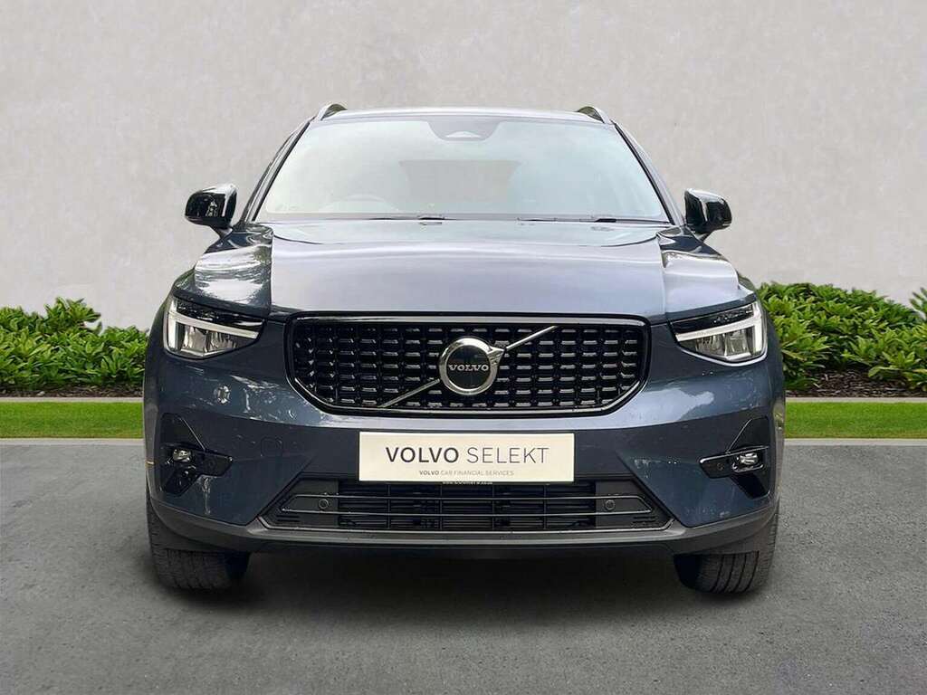 Volvo XC40 2.0 B3p Plus Dark ML75UAD Blue #5
