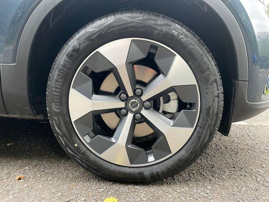 Volvo XC40 2.0 B3p Plus Dark ML75UAD Blue #6